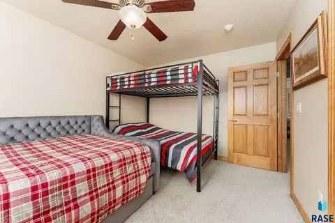 Bedroom - 6008 Sunset Blvd, Madison, SD 57042 photo 5 of 10