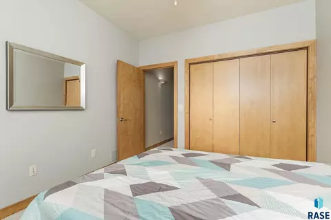 Bedroom - 6008 Sunset Blvd, Madison, SD 57042 photo 10 of 10
