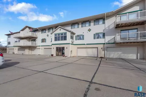 3710 E Peony Pl #208, Sioux Falls, SD 57103