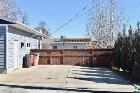 1309 E 26th St, Sioux Falls, SD 57105 photo 27