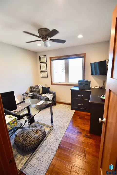 1309 E 26th St, Sioux Falls, SD 57105 photo 17