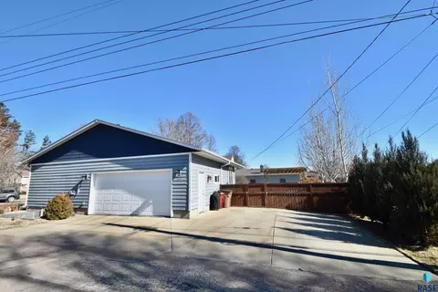 1309 E 26th St, Sioux Falls, SD 57105 photo 26