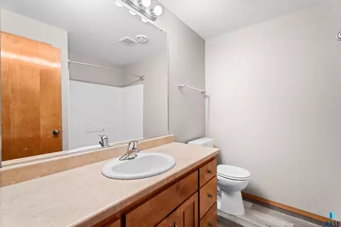 5209 S Mayo Ave, Sioux Falls, SD 57106 photo 28