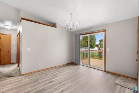 5209 S Mayo Ave, Sioux Falls, SD 57106 photo 40