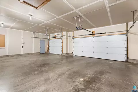 5209 S Mayo Ave, Sioux Falls, SD 57106 photo 34