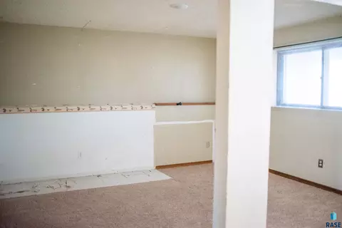 5116 E 16th St, Sioux Falls, SD 57110 photo 20