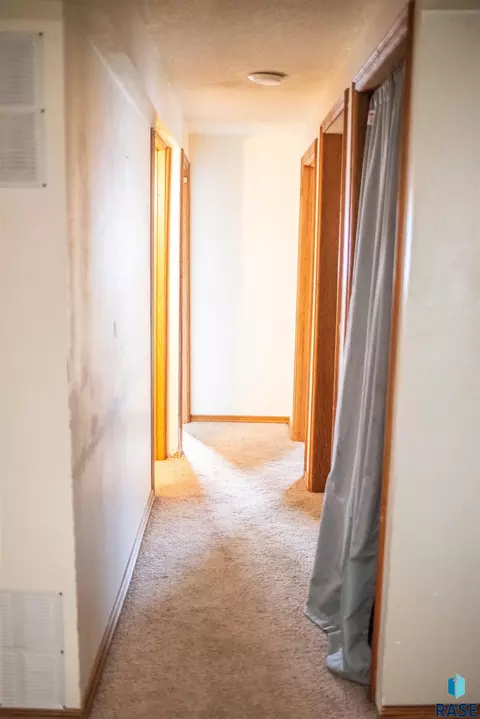 5116 E 16th St, Sioux Falls, SD 57110 photo 18