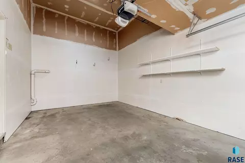 1505 E Cedar Cir, Brandon, SD 57005 photo 14