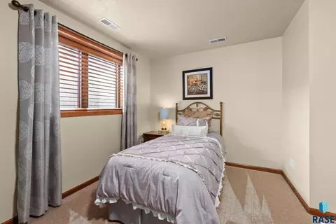 4405 E Aster Cir, Sioux Falls, SD 57103 photo 33