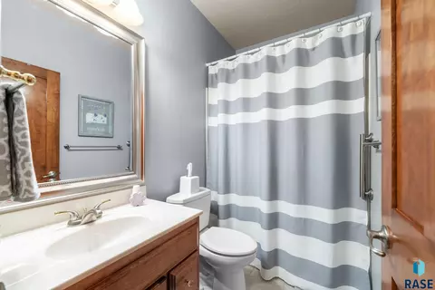 4405 E Aster Cir, Sioux Falls, SD 57103 photo 23