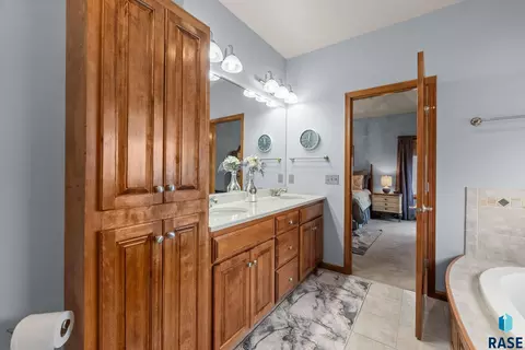 4405 E Aster Cir, Sioux Falls, SD 57103 photo 19