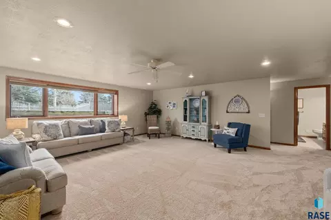 4405 E Aster Cir, Sioux Falls, SD 57103 photo 28