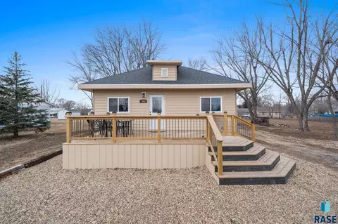 Exterior - 304 E 3rd St, Egan, SD 57024 photo 10 of 13