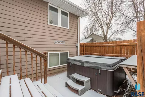 901 E Pine St, Brandon, SD 57005 photo 29