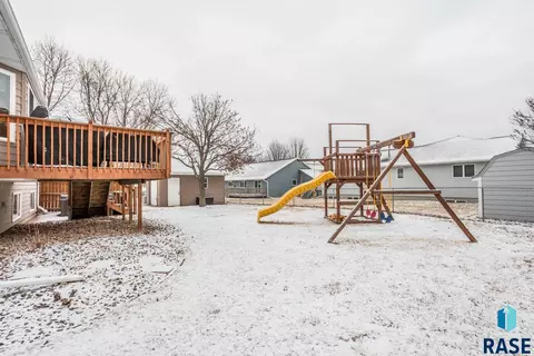 901 E Pine St, Brandon, SD 57005 photo 33