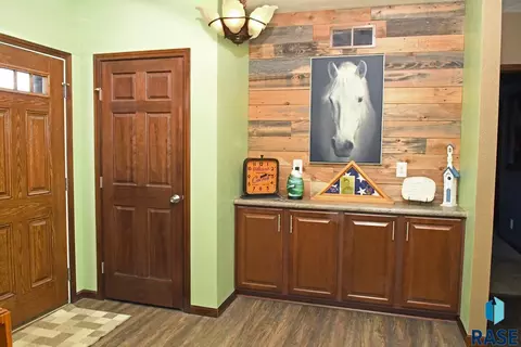 118 David Dr, Pukwana, SD 57370 photo 2