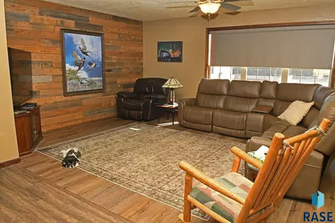 118 David Dr, Pukwana, SD 57370 photo 7