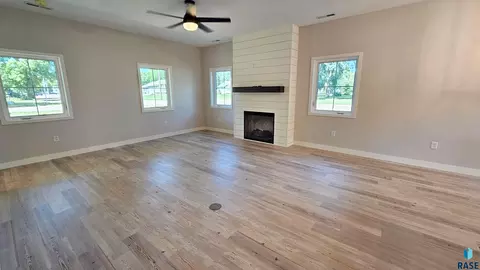 Living - 300 Iowa St, Centerville, SD 57014 photo 2 of 4