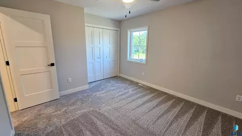 Bedroom - 300 Iowa St, Centerville, SD 57014 photo 2 of 2