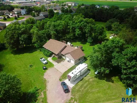 1604 E Redwood Blvd, Brandon, SD 57005 photo 6
