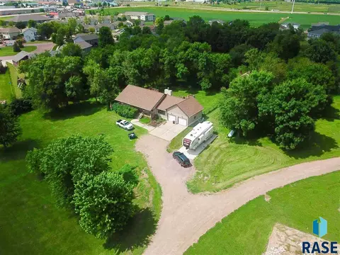 1604 E Redwood Blvd, Brandon, SD 57005 photo 5