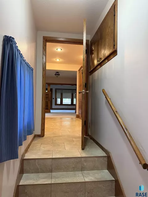 Entry Way - 201 E 3rd St, Marion, SD 57043 photo 1 of 3