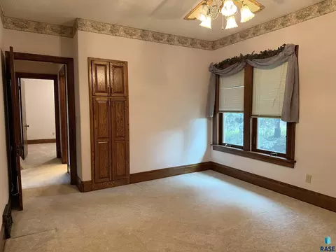 Bedroom - 201 E 3rd St, Marion, SD 57043 photo 3 of 10
