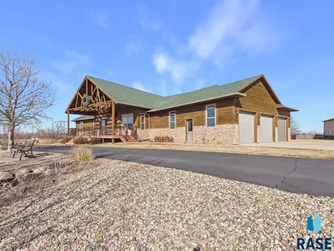 Exterior - 48190 268th St, Brandon, SD 57005 photo 13 of 13
