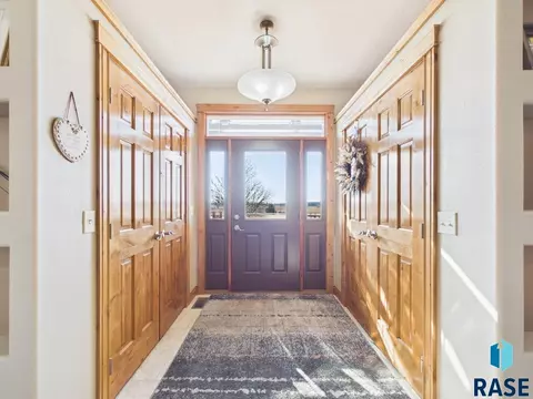 Entry Way - 48190 268th St, Brandon, SD 57005 photo 1 of 1