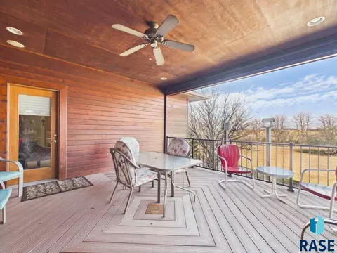 Exterior - 48190 268th St, Brandon, SD 57005 photo 6 of 13