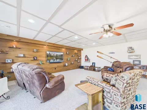 Living - 48190 268th St, Brandon, SD 57005 photo 8 of 8