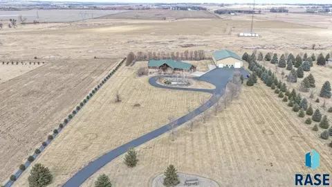 48190 268th St, Brandon, SD 57005