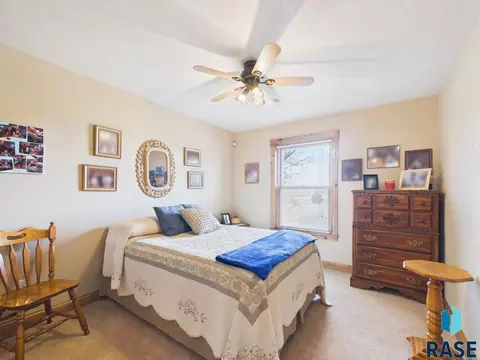Bedroom - 48190 268th St, Brandon, SD 57005 photo 6 of 7
