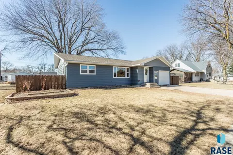 Other - 209 S Albert St, Freeman, SD 57029 photo 2 of 7