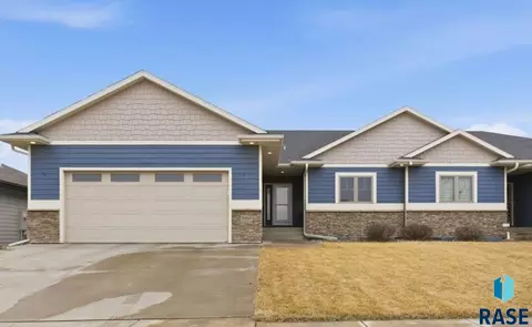 3619 S Infield Ave, Sioux Falls, SD 57110