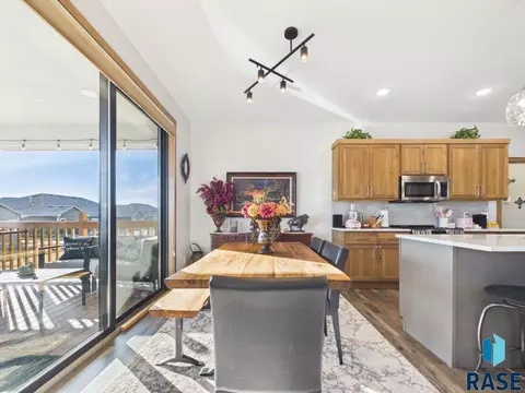 Dining - 600 S Quartzite Ave, Tea, SD 57064 photo 2 of 2
