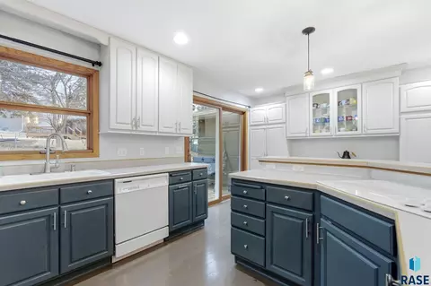 1405 E Otonka Trl, Sioux Falls, SD 57103 photo 19