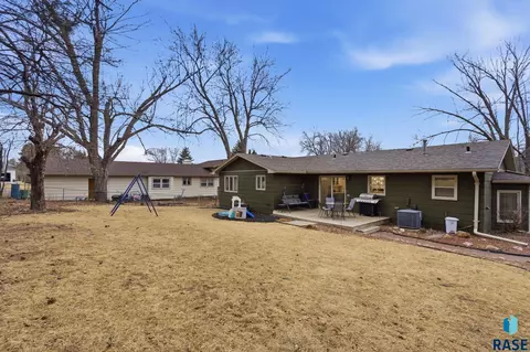 1405 E Otonka Trl, Sioux Falls, SD 57103 photo 57