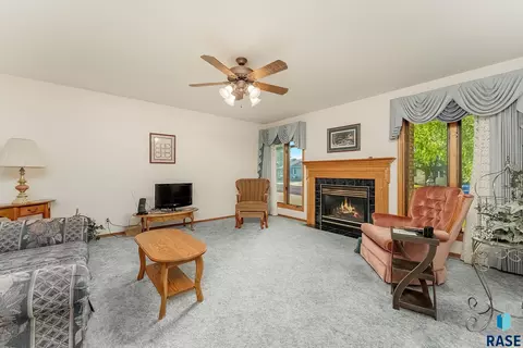 Living - 412 E Meadowlark Cir, Brandon, SD 57005 photo 1 of 3