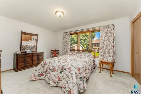 Bedroom - 412 E Meadowlark Cir, Brandon, SD 57005 photo 1 of 5