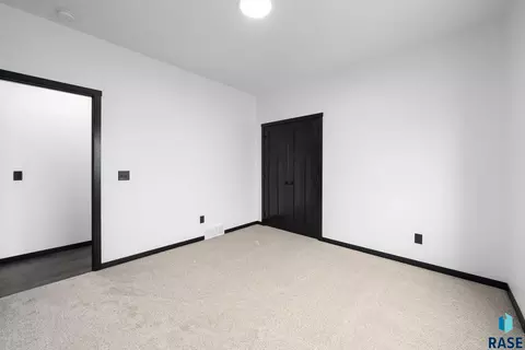 Bedroom - 6709 E 37th St, Sioux Falls, SD 57110 photo 6 of 12