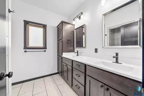 Bath - 6709 E 37th St, Sioux Falls, SD 57110 photo 2 of 9