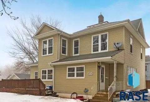 500 W Spruce St, Beresford, SD 57004