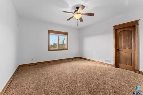 Bedroom - 9005 E Torrey Pine Cir, Sioux Falls, SD 57110 photo 3 of 5