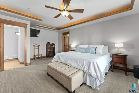 Bedroom - 9005 E Torrey Pine Cir, Sioux Falls, SD 57110 photo 2 of 5