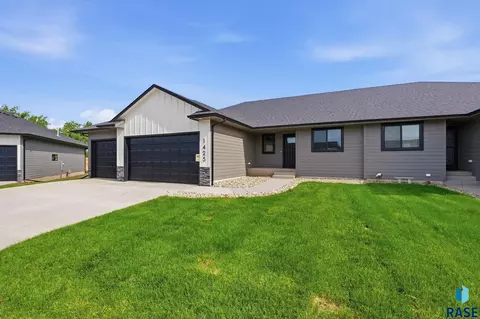 1425 N Mae Pl, Tea, SD 57064
