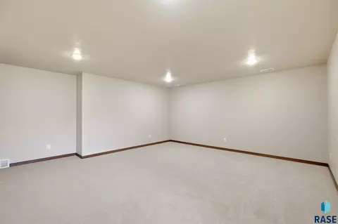 Other - 1425 N Mae Pl, Tea, SD 57064 photo 5 of 7