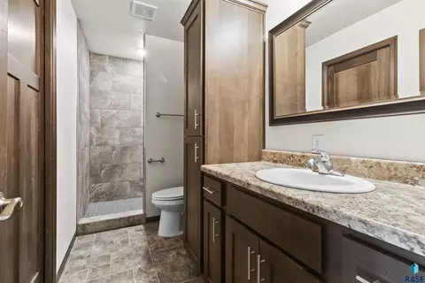 Bath - Dorian Dr, Yankton, SD 57078 photo 1 of 2