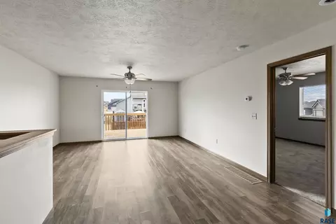 Living - Dorian Dr, Yankton, SD 57078 photo 1 of 2