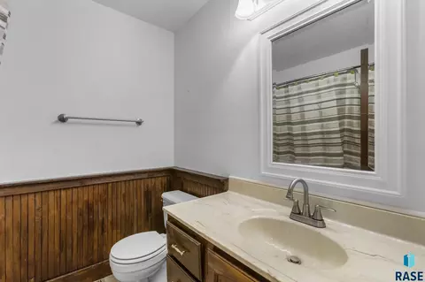 409 E 7th St, Crooks, SD 57020 photo 35
